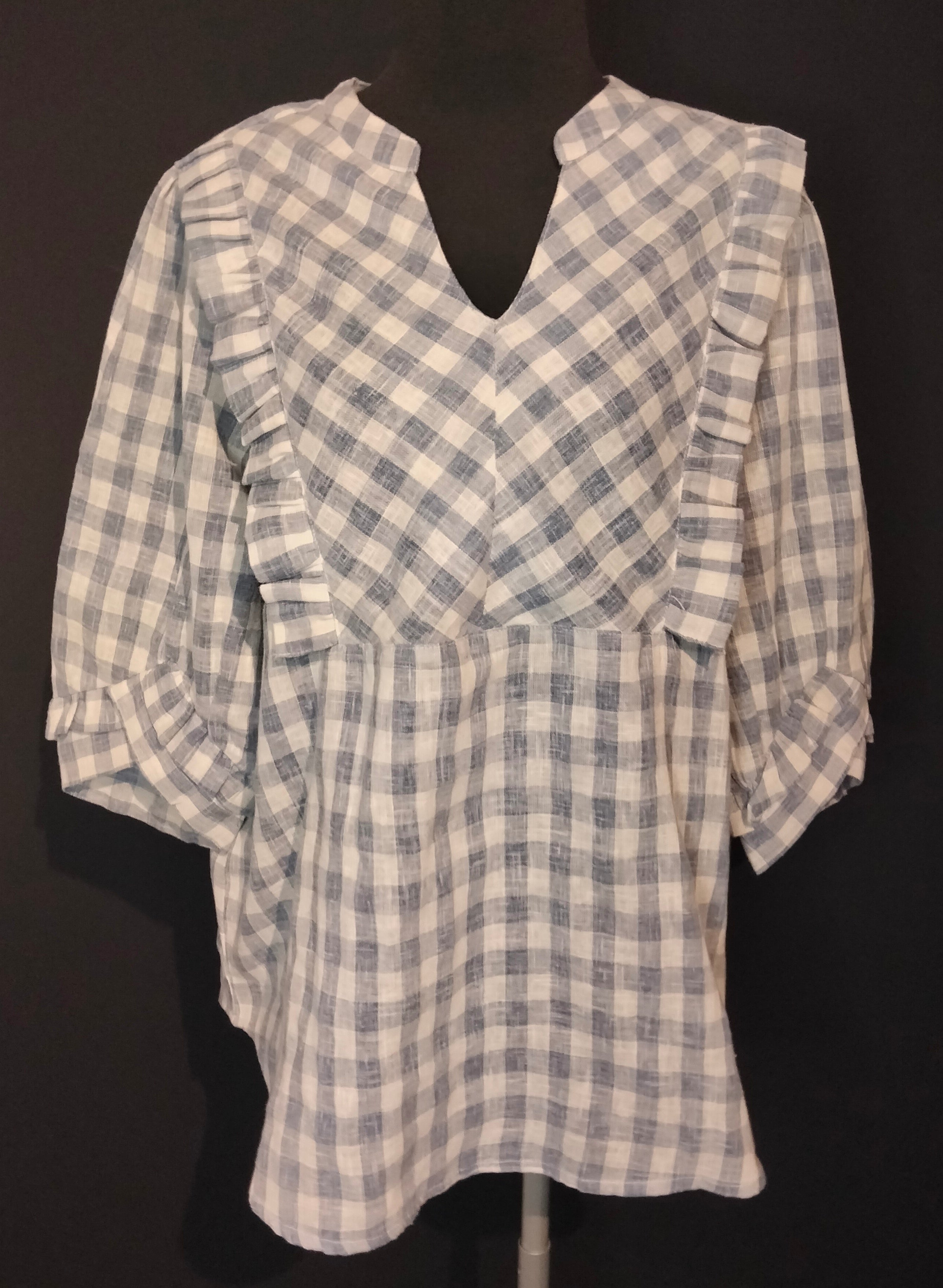 Denim bluse med sjove detaljer fra Ofelia