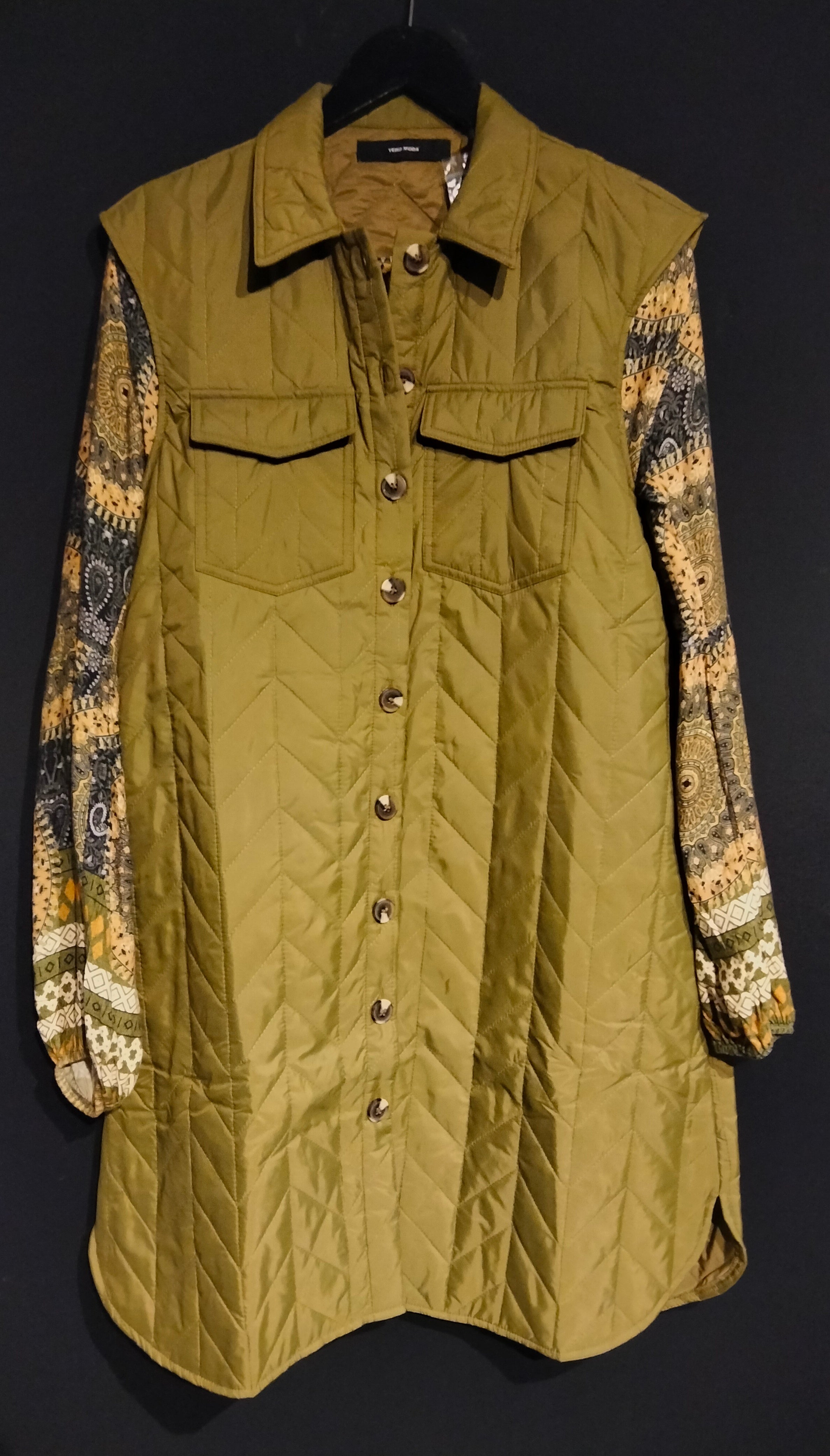 Quiltet lang vest fra Vero Moda